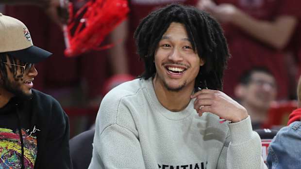Oklahoma Thunder's Jaylin Williams at Razorbacks' game with Florida in February